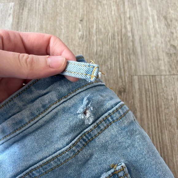 Womens Shein Light Wash Distressed Jeans - 29 - Picture 6 of 8